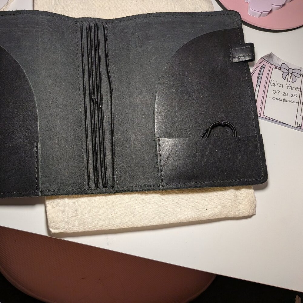 Foxy Fix- Travelers Notebook  Black No5 - Picture 4 of 8